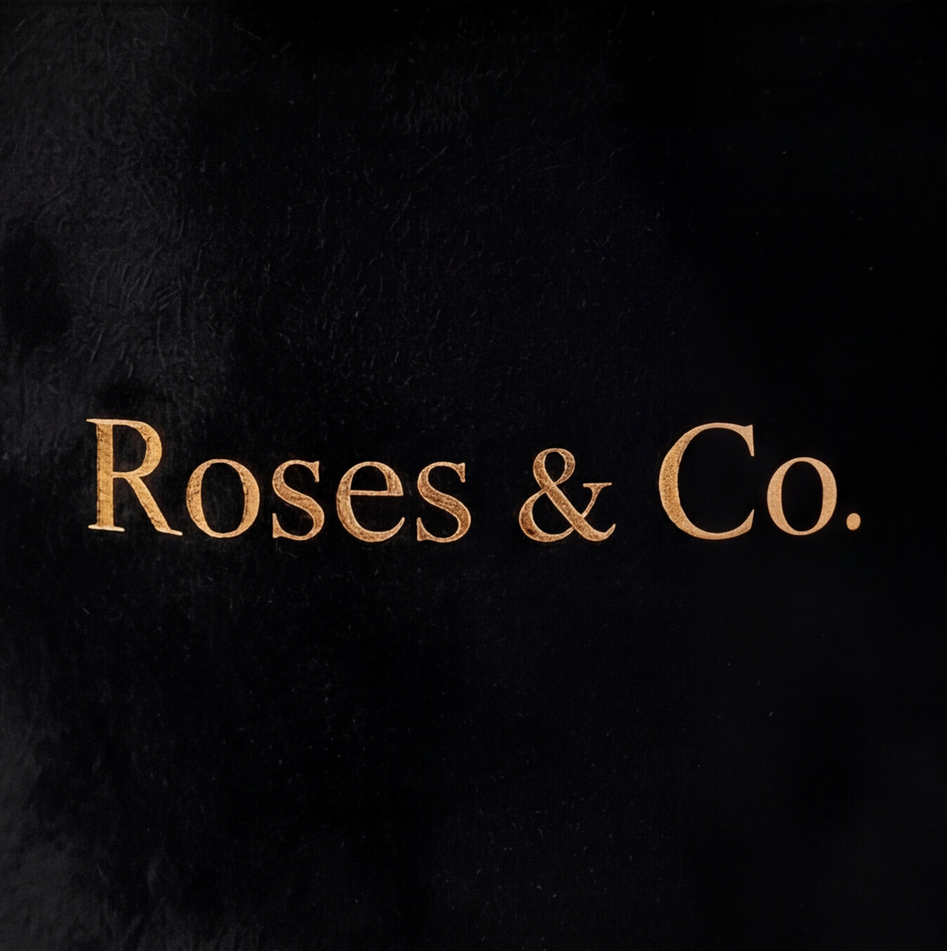 BELLE — Rose Box with 9 Preserved Roses